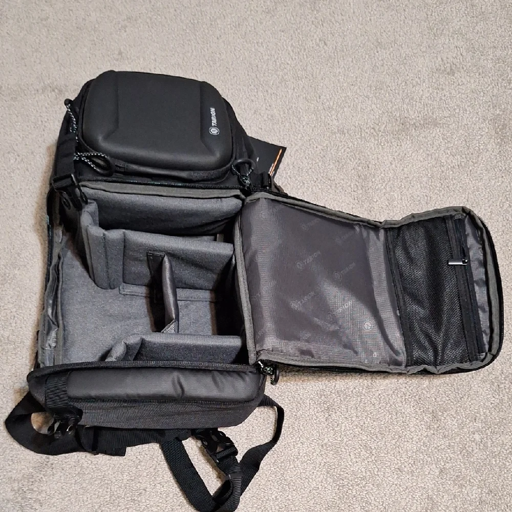 Black Urban Backpack with Padded Compartments and Durable Design - Picture 4 of 7